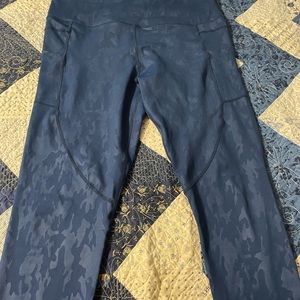 Zyia Light n Tight blue on blue camo crop leggings